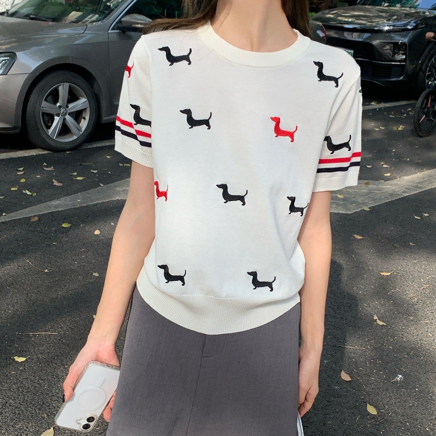 Puppy V-neck short sleeves(副本) THOM TREND