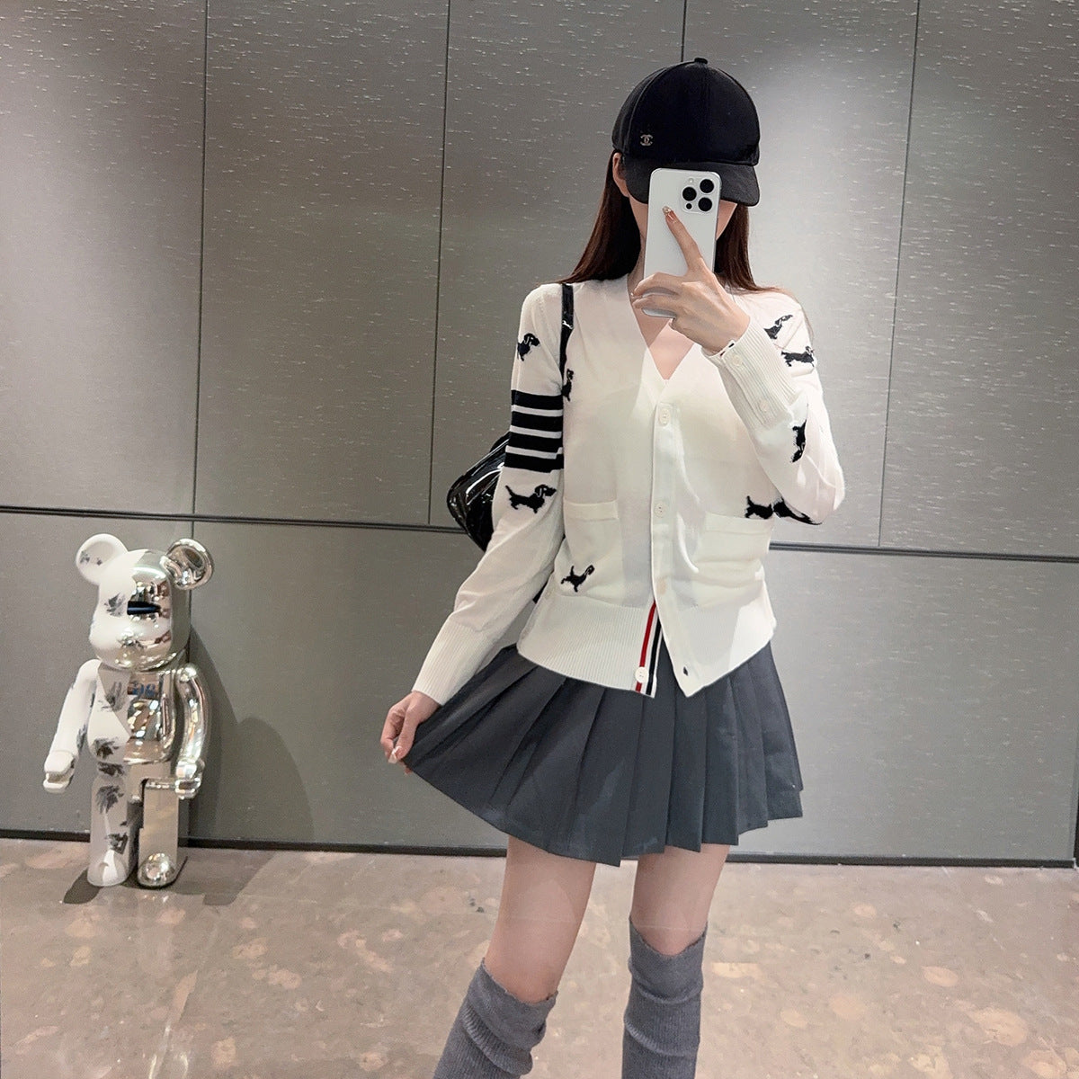 Women's Puppy Embroidered Cardigan(副本) THOM TREND