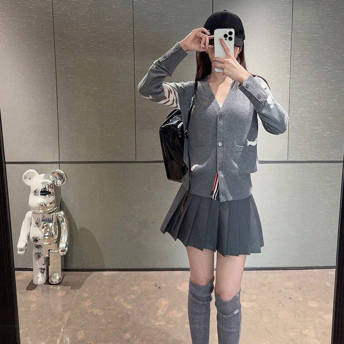Women's Puppy Embroidered Cardigan(副本) THOM TREND