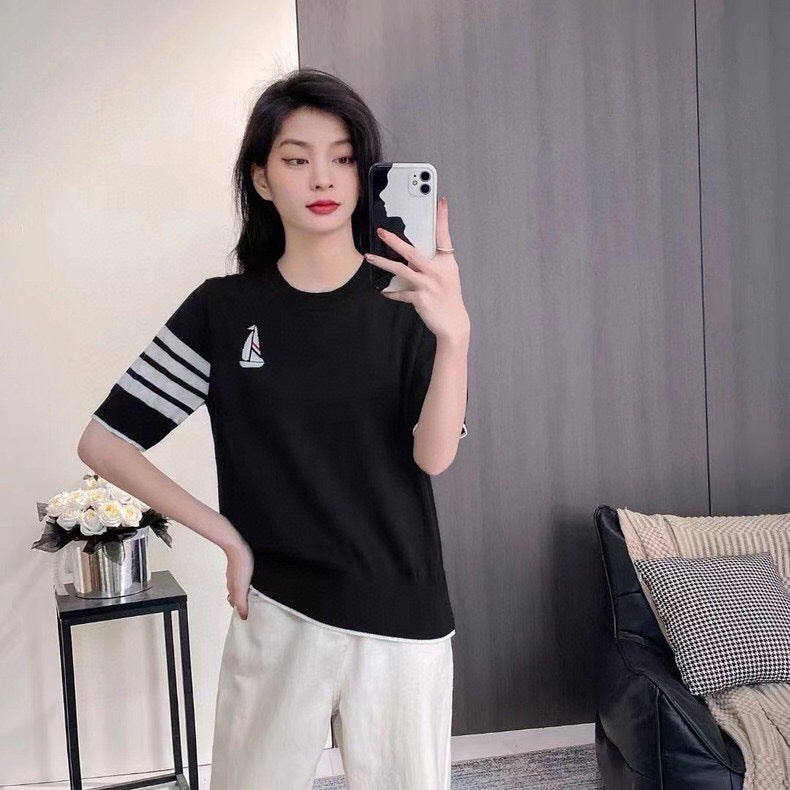 Short-sleeved T-shirt pleated skirt suit(副本) THOM TREND