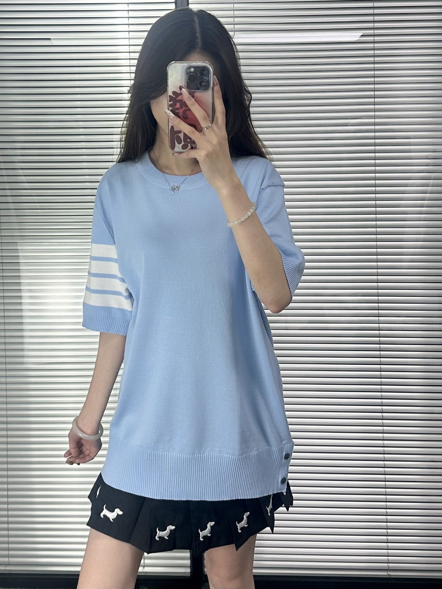 Women's four-bar v-neck cardigan(副本) THOM TREND