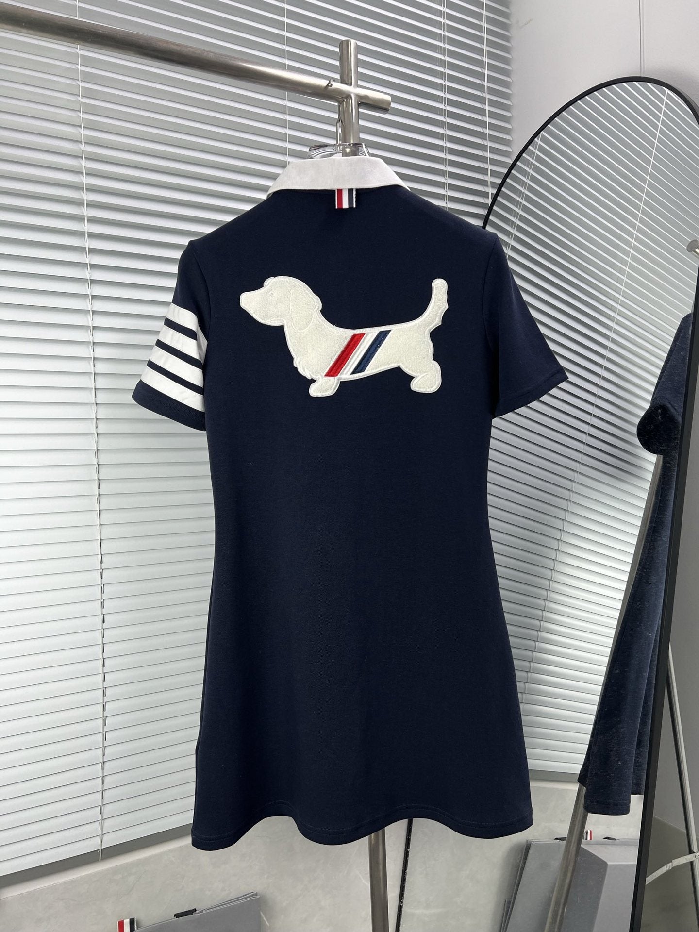 Striped V-Neck Sleeveless Knit Dress(副本) THOM TREND