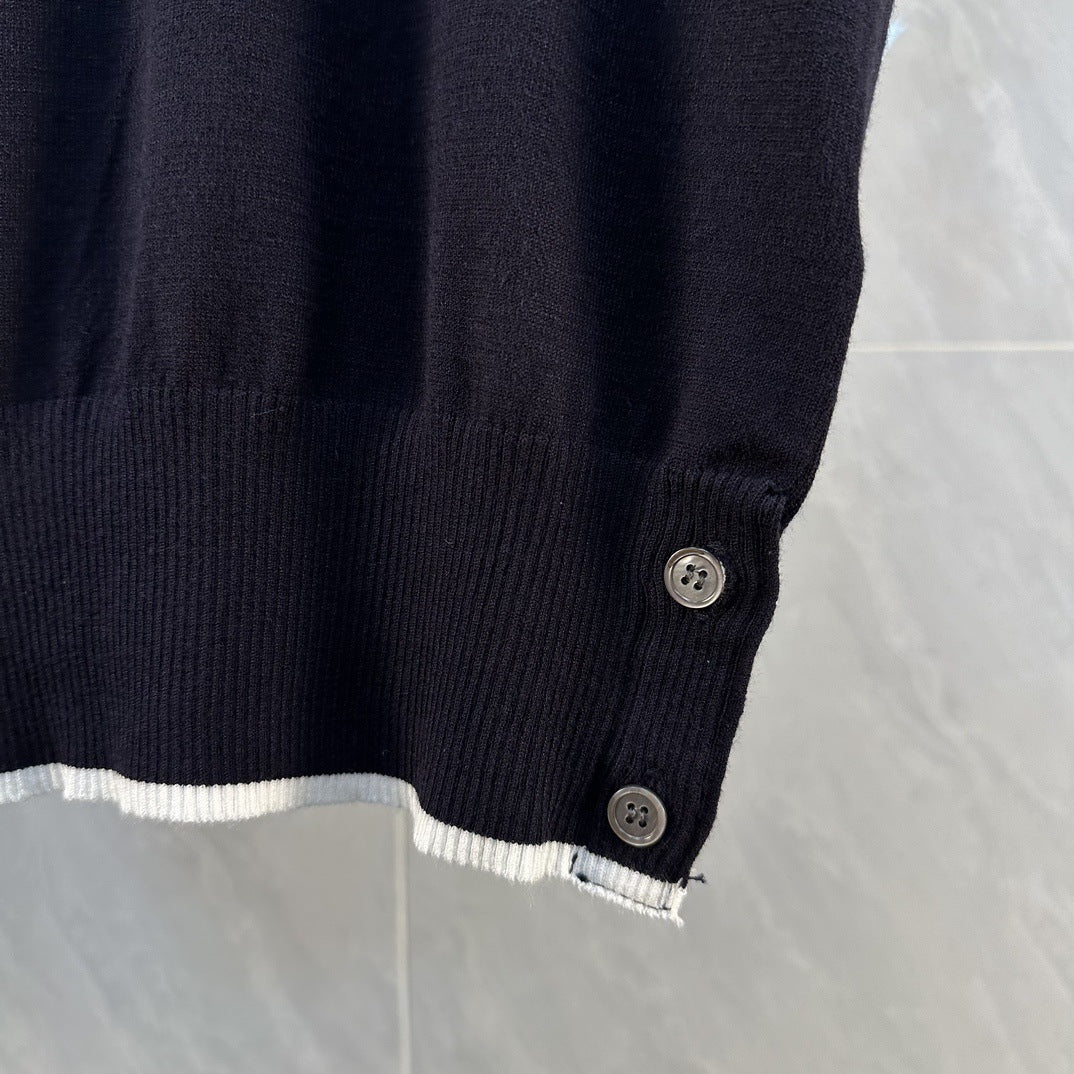 Short-sleeved T-shirt pleated skirt suit(副本) THOM TREND