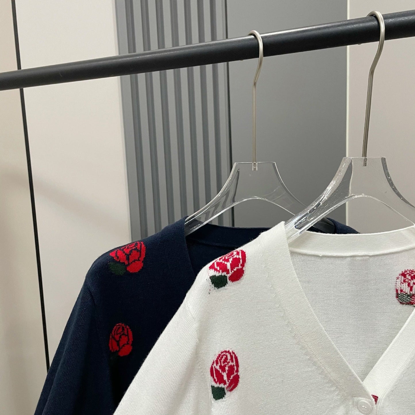 2025SS Rose and Bird Jacquard Cardigan THOM TREND