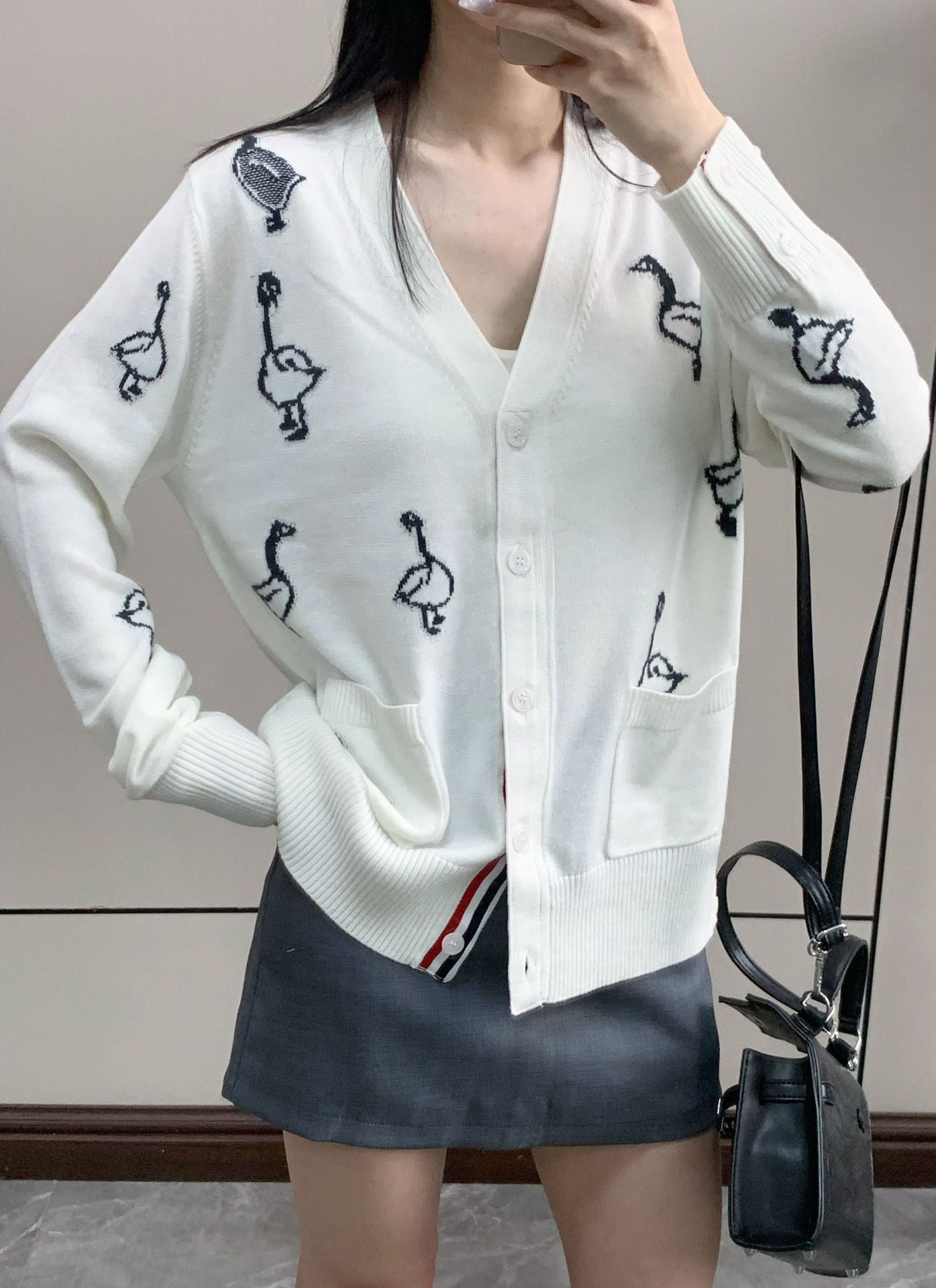 2025SS Women's Swan Intarsia Knit Cardigan THOM TREND