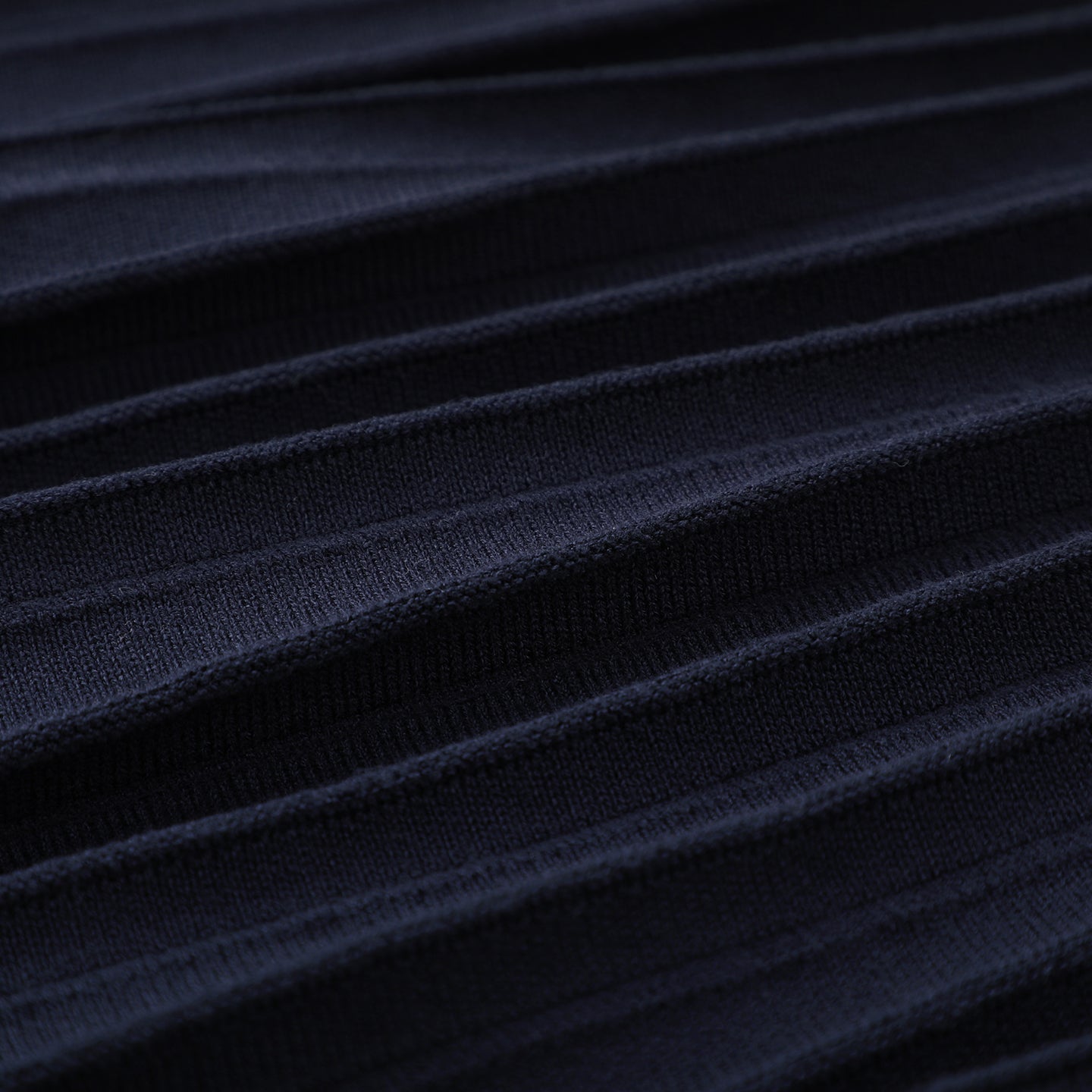 2025SS sweater + skirt THOM TREND