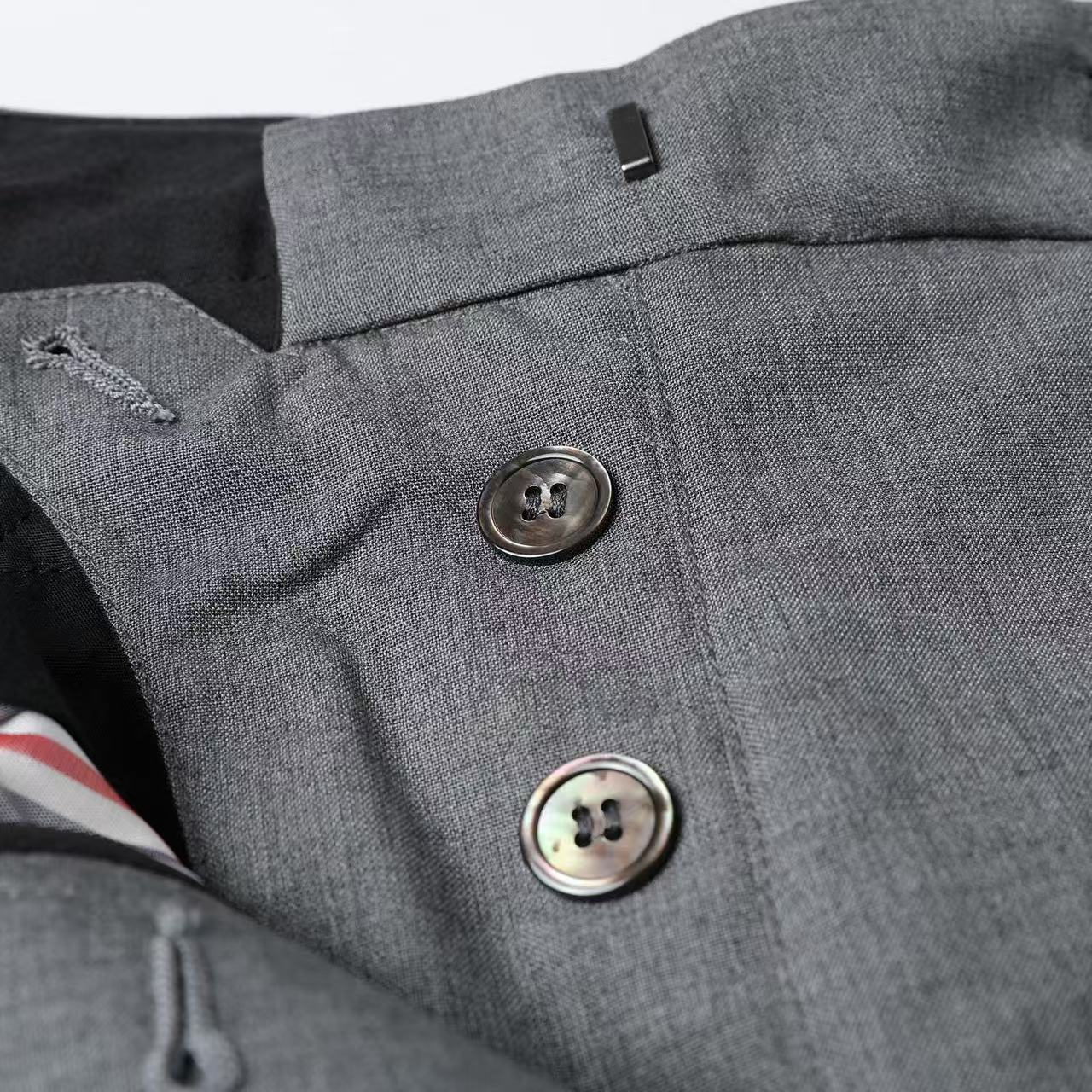 Unisex suit shorts(副本) THOM TREND