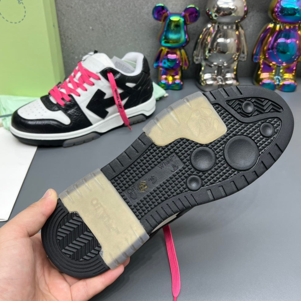 OFF-Whlte Arrow Logo Leather Sneakers #41 4-Bar