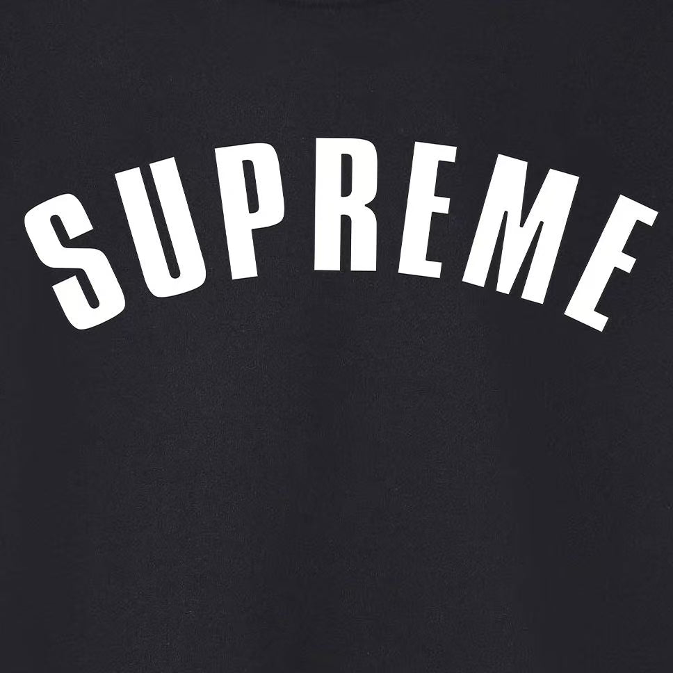 Cracked Logo Crew Neck Sweatshirt THOM TREND