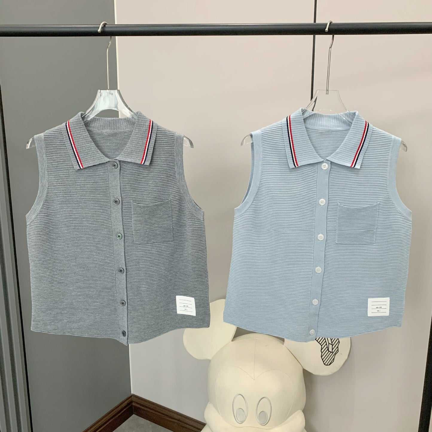 V-neck short-sleeved T-shirt(复制) THOM TREND