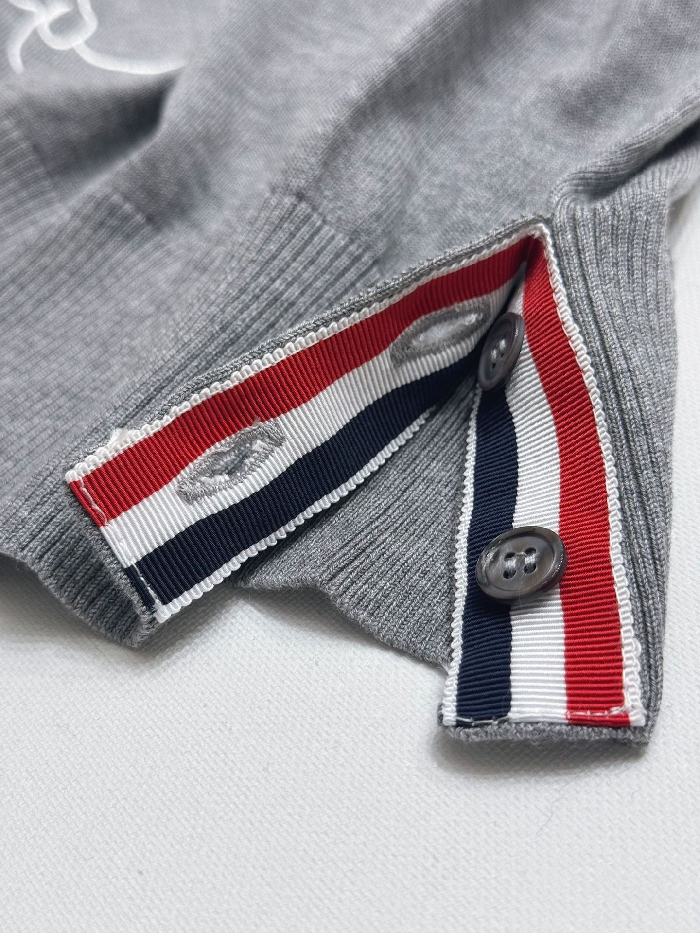 Women's Puppy Rose Embroidery Short Sleeve(副本) THOM TREND