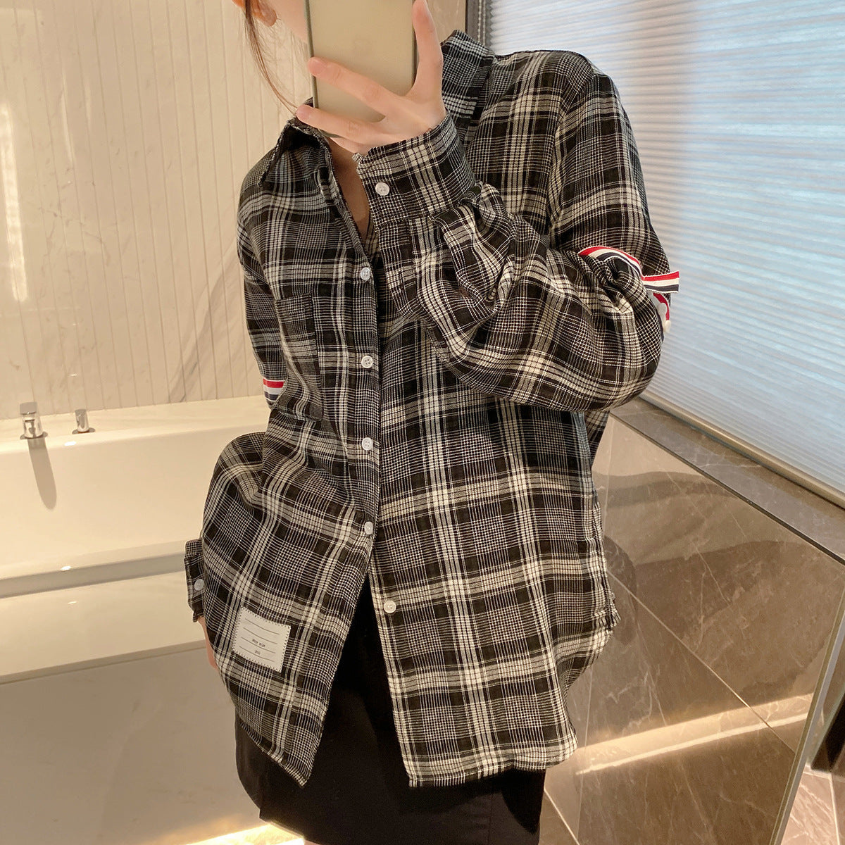 V-neck knitted cardigan(复制) THOM TREND
