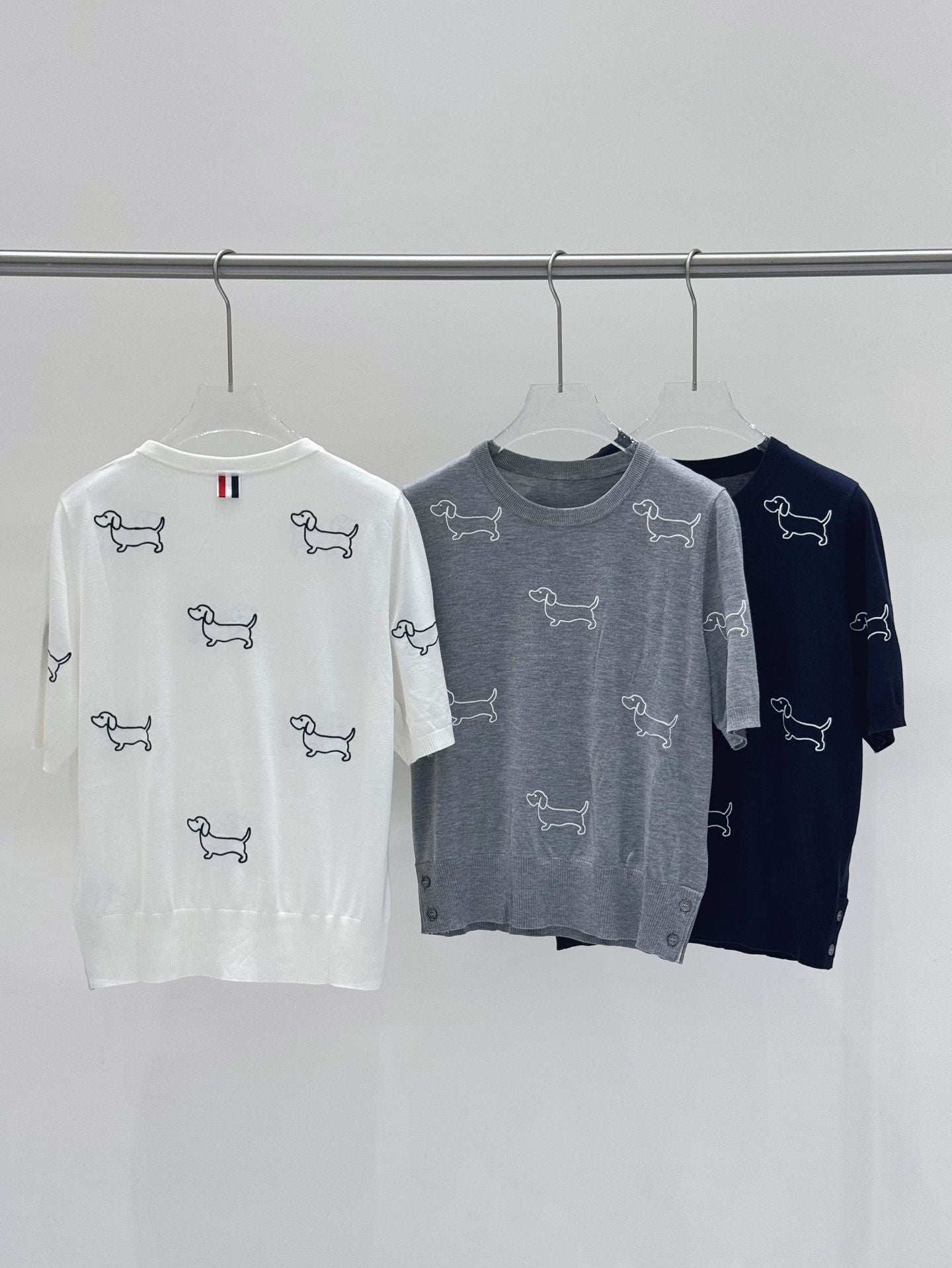 Women's Puppy Rose Embroidery Short Sleeve(副本) THOM TREND