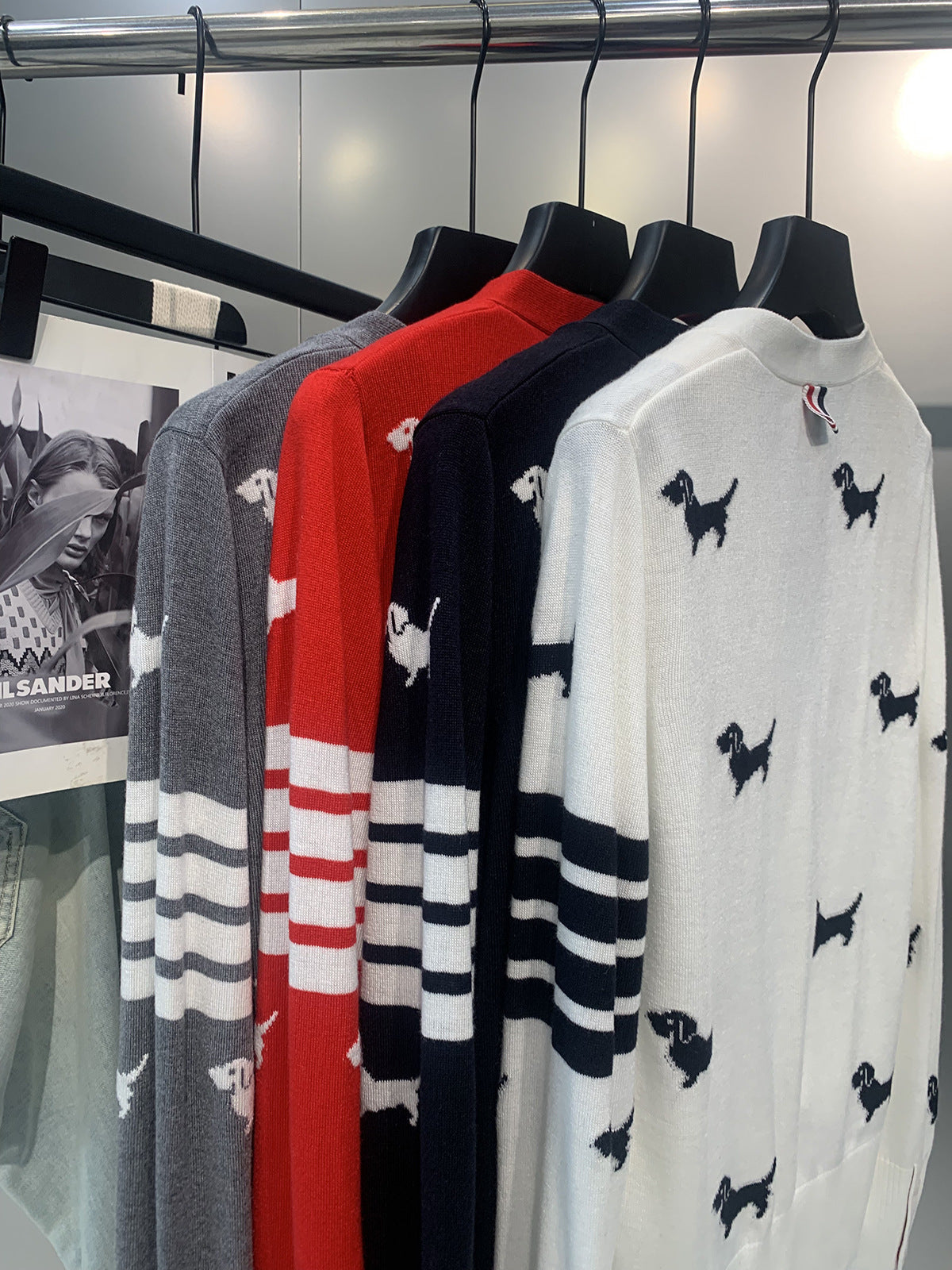 Women's Puppy Embroidered Cardigan(副本) THOM TREND