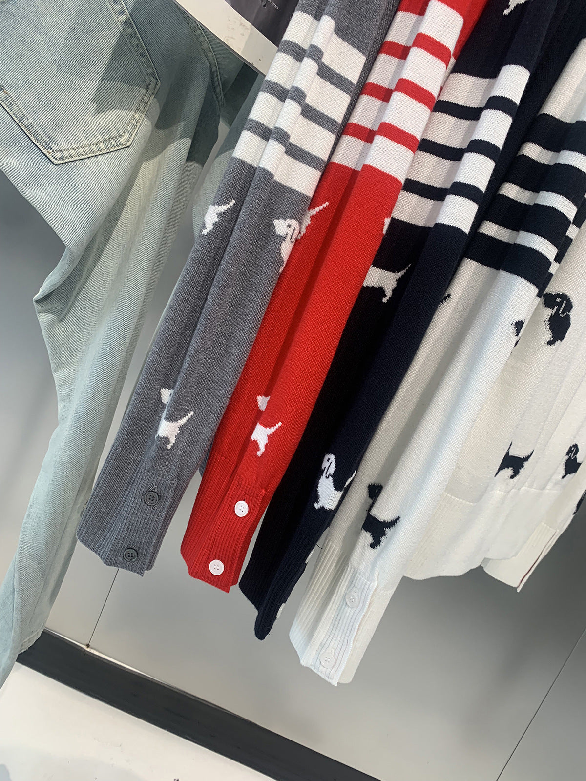 Women's Puppy Embroidered Cardigan(副本) THOM TREND