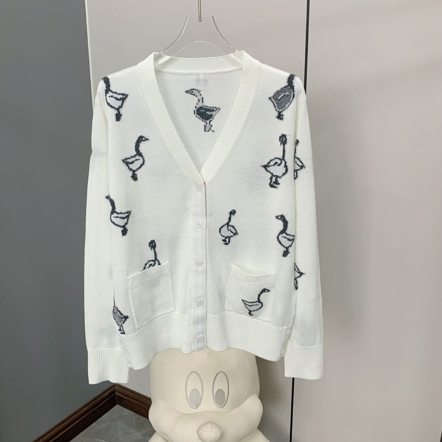 2025SS Women's Swan Intarsia Knit Cardigan THOM TREND