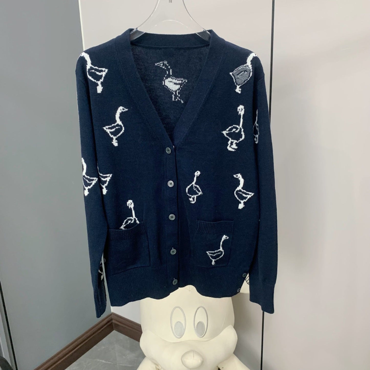 2025SS Women's Swan Intarsia Knit Cardigan THOM TREND