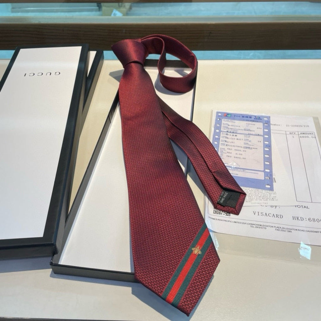 Gucci Style Men's Web Stripe Textured Silk Tie - Detail Image 2