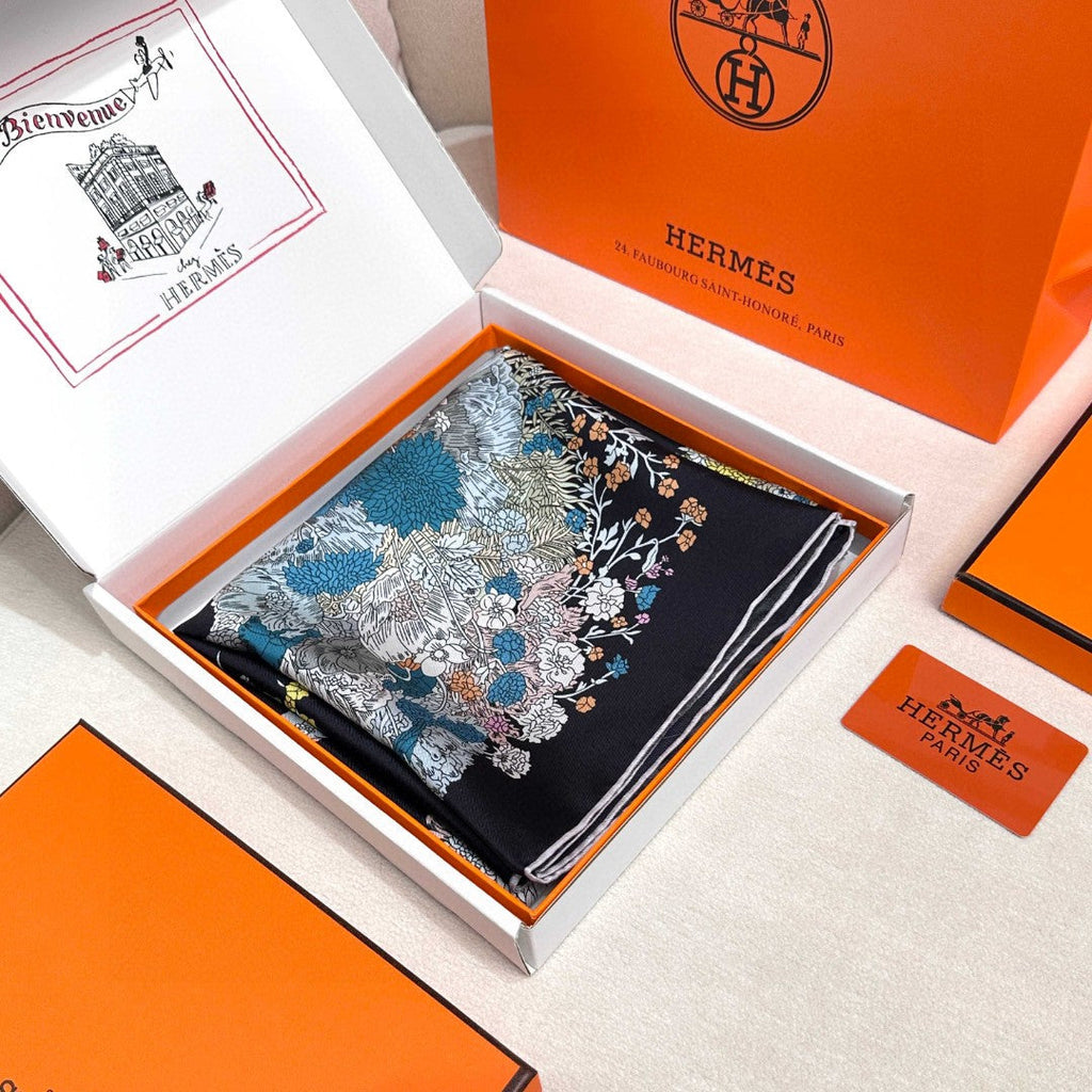 Hermes Style Lightness in Bloom Silk Scarf - Navy - Detail Image 3