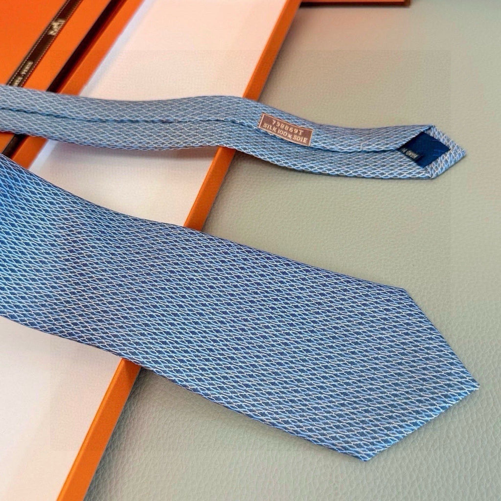 Hermes Style Men's Textured Basketweave Silk Tie - Detail Image 9