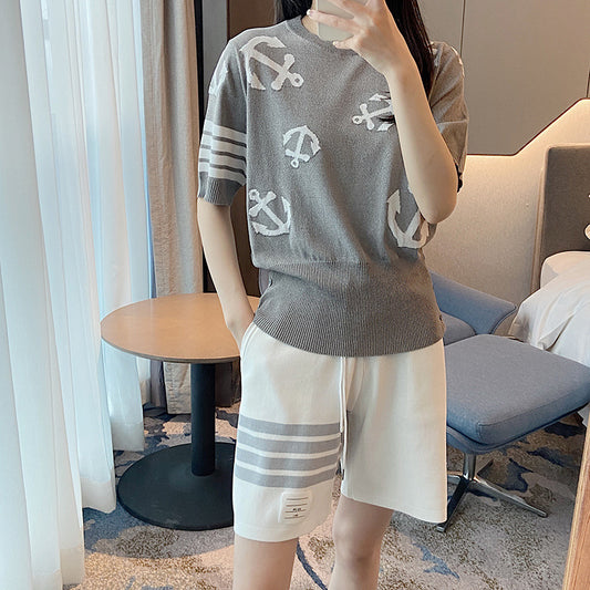Round neck high waist T-shirt