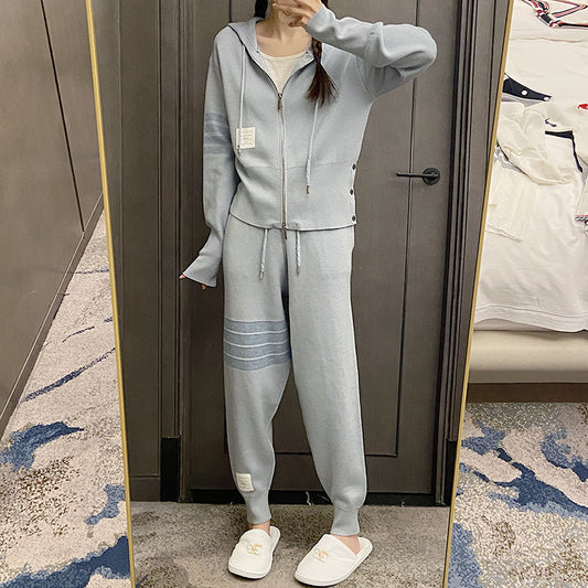 Casual sports suit
