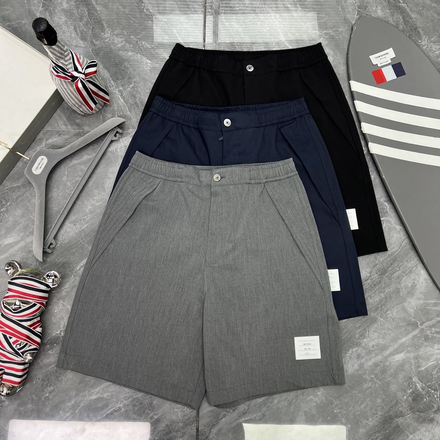 Colorblock Wave-Stripe Polo Tee – Unisex Summer Short Sleeve（副本） THOM TREND