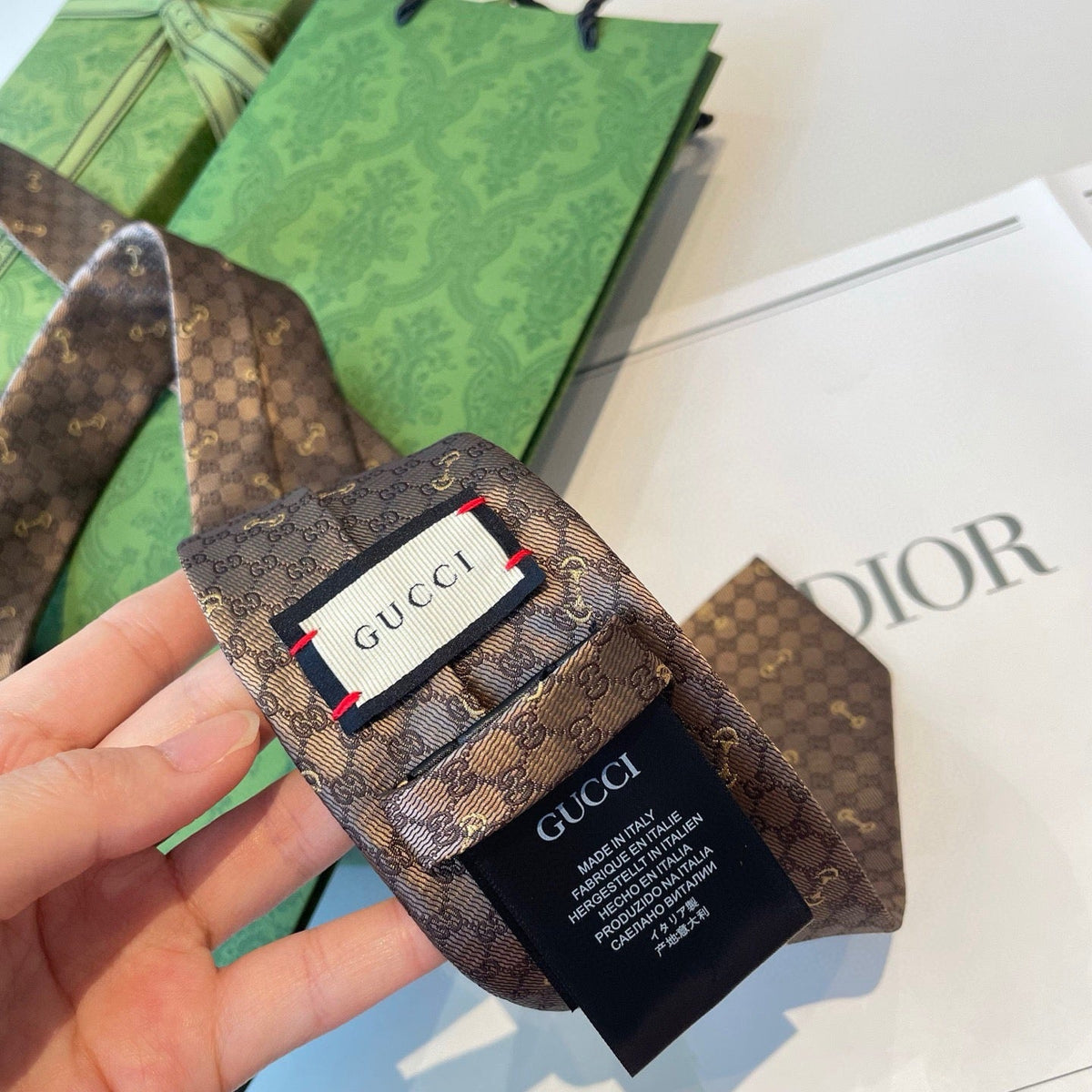 Gucci Style Men's GG Diamond Jacquard Silk Tie - Detail Image 4