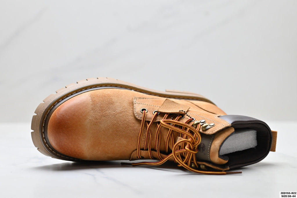 Timberland Wheat Premium Leather 6-Inch Boot - detail image 2