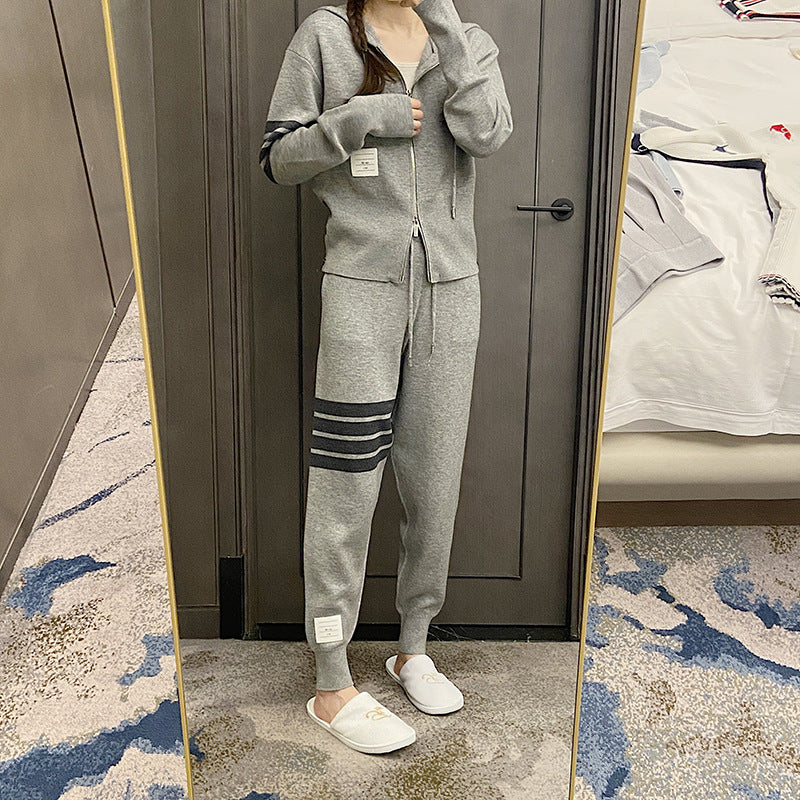 Casual sports suit
