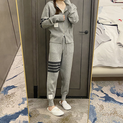 Casual sports suit