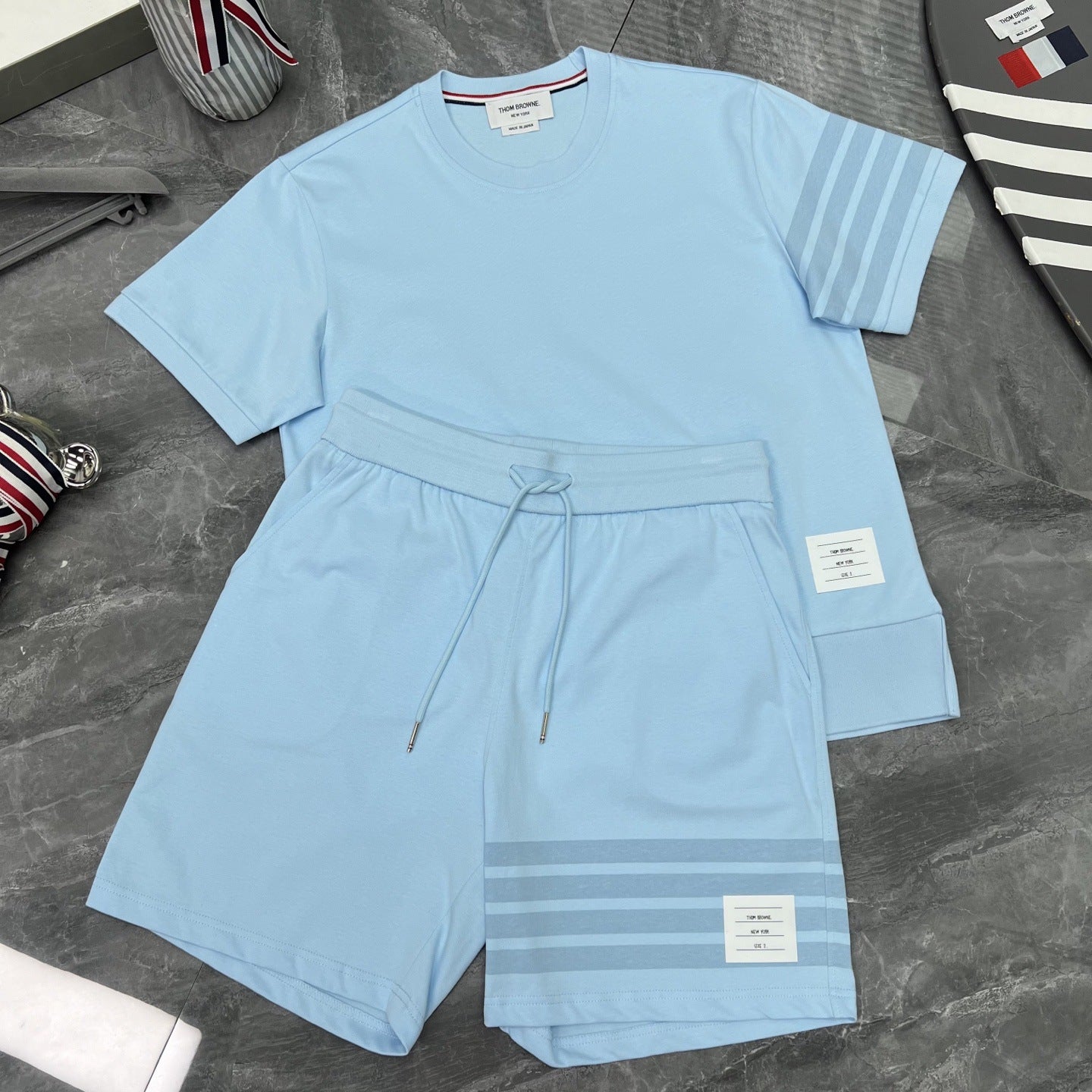 Colorblock Wave-Stripe Polo Tee – Unisex Summer Short Sleeve（副本） THOM TREND