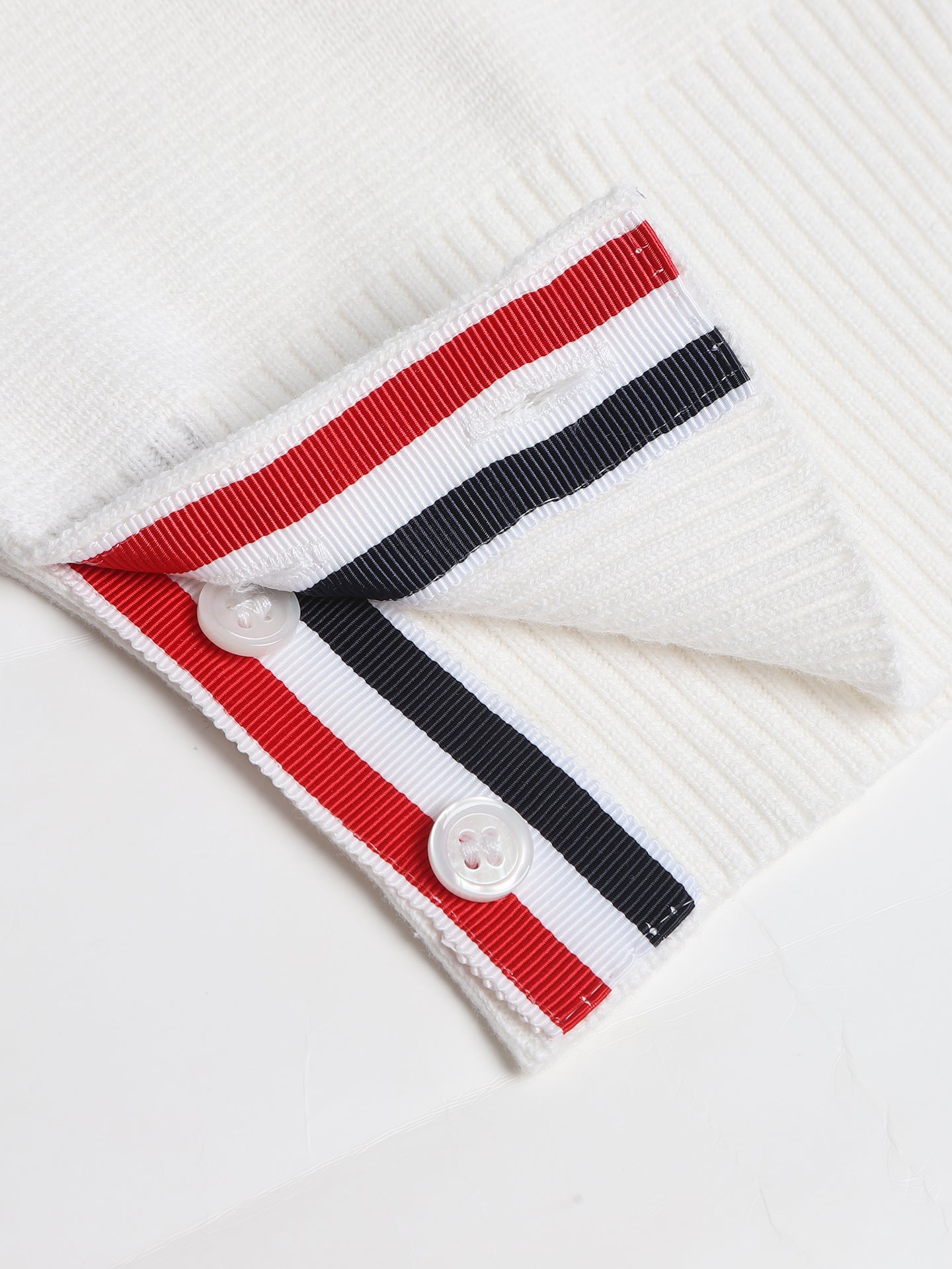 2025SSS Red and white sweater jacket THOM TREND