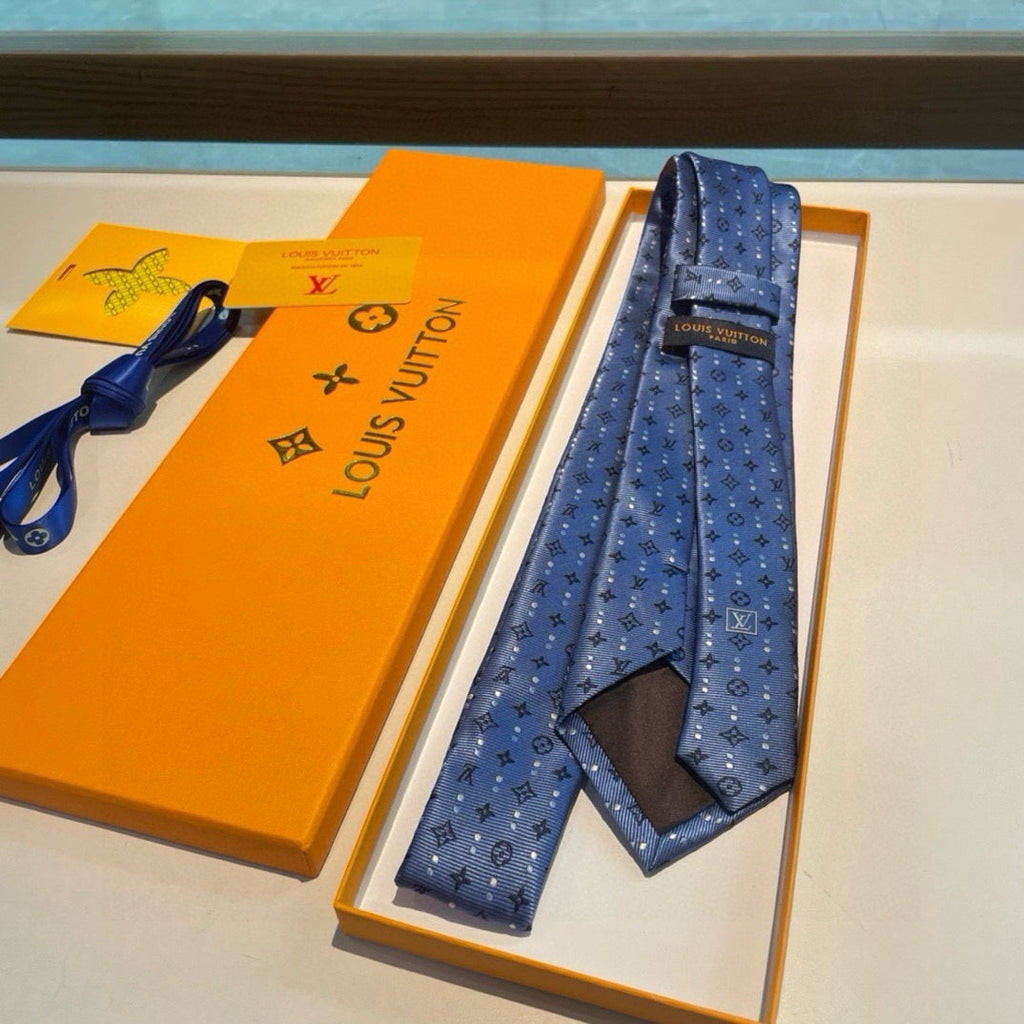 Louis Vuitton Style Men's Monogram Jacquard Silk Tie - Detail Image 6