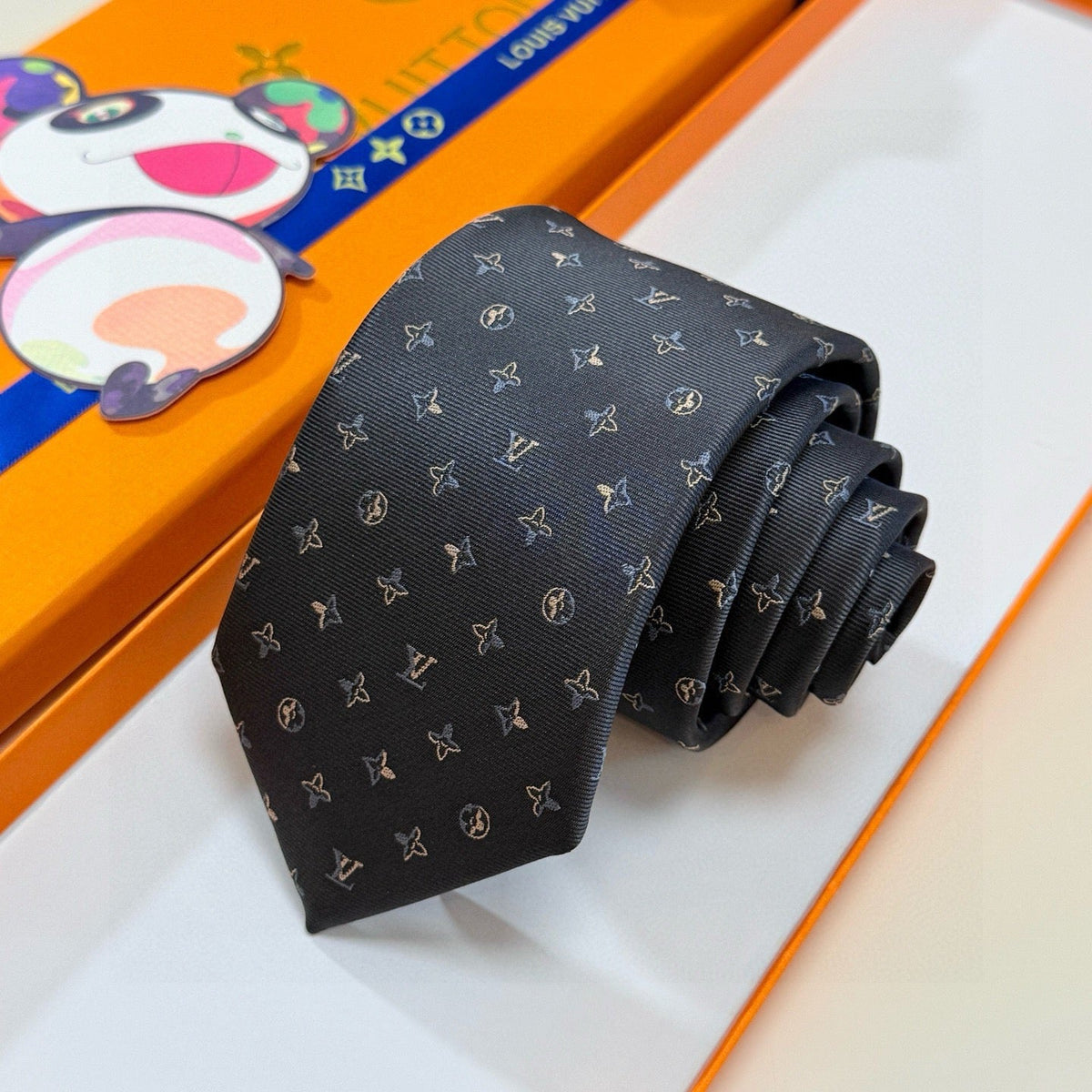 Louis Vuitton Style Men's Monogram Micro Pattern Silk Tie - Detail Image 3