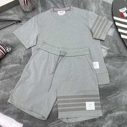Colorblock Wave-Stripe Polo Tee – Unisex Summer Short Sleeve（副本） THOM TREND