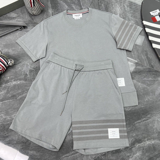 Colorblock Wave-Stripe Polo Tee – Unisex Summer Short Sleeve（副本） THOM TREND