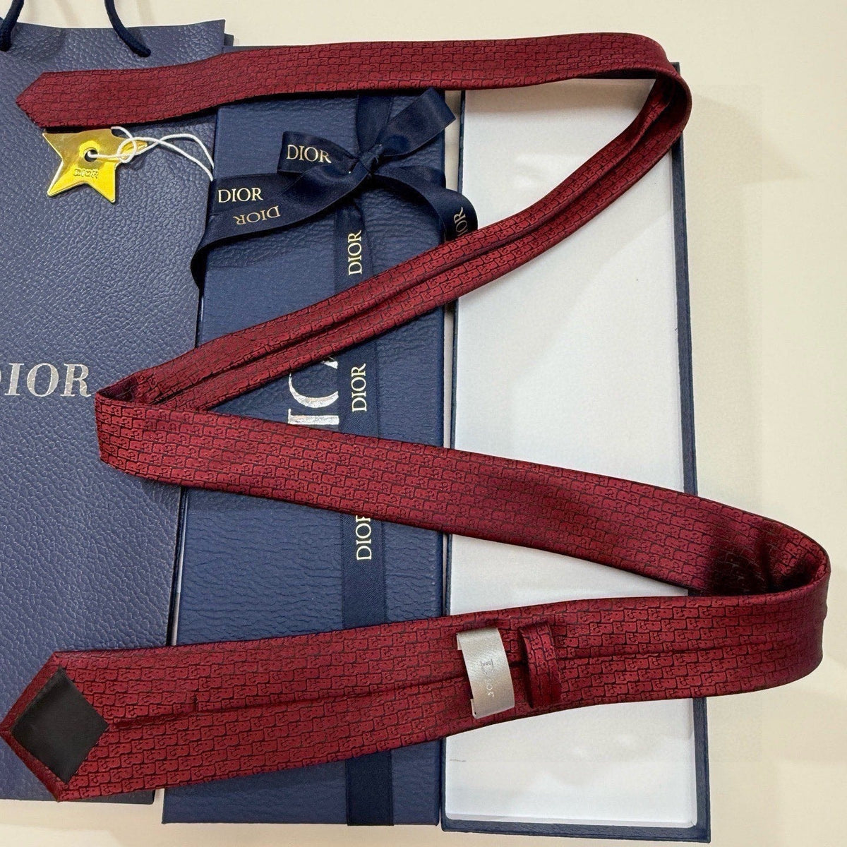Dior Style Men's Textured Silk Tie - Detail Image 5