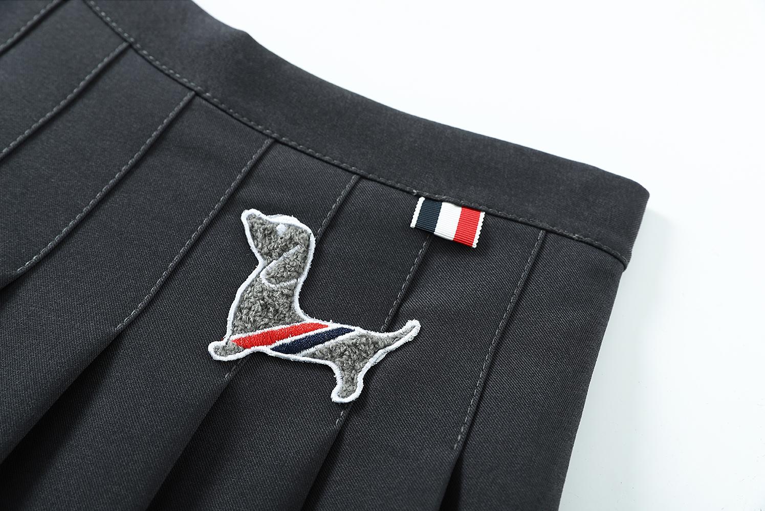 Puppy Embroidered Dress THOM TREND