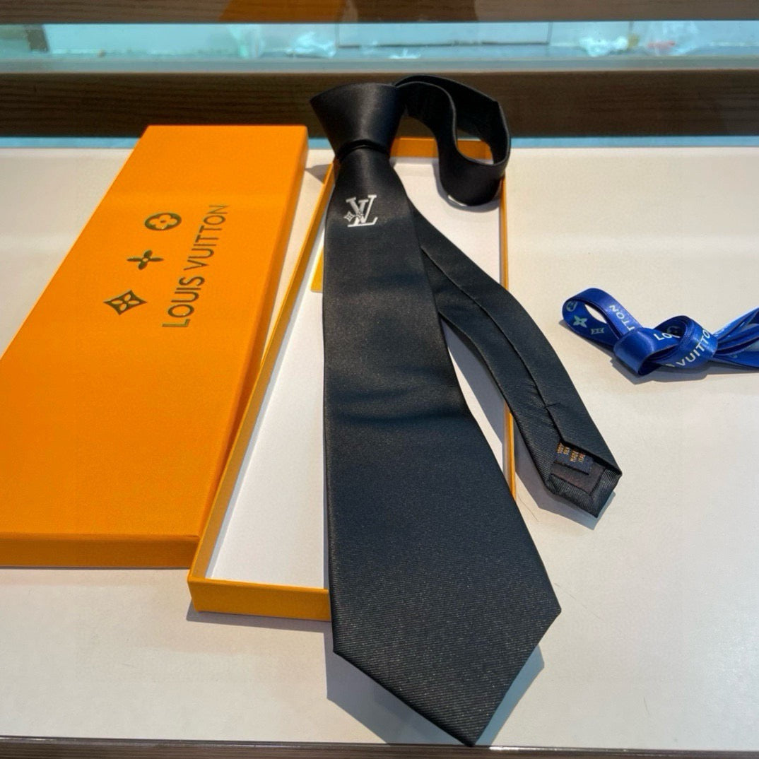 Louis Vuitton Style Men's Solid Silk Tie - Detail Image 8