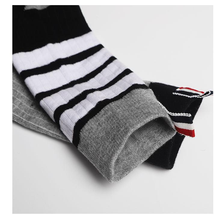 Mandarin duck color matching socks THOM TREND