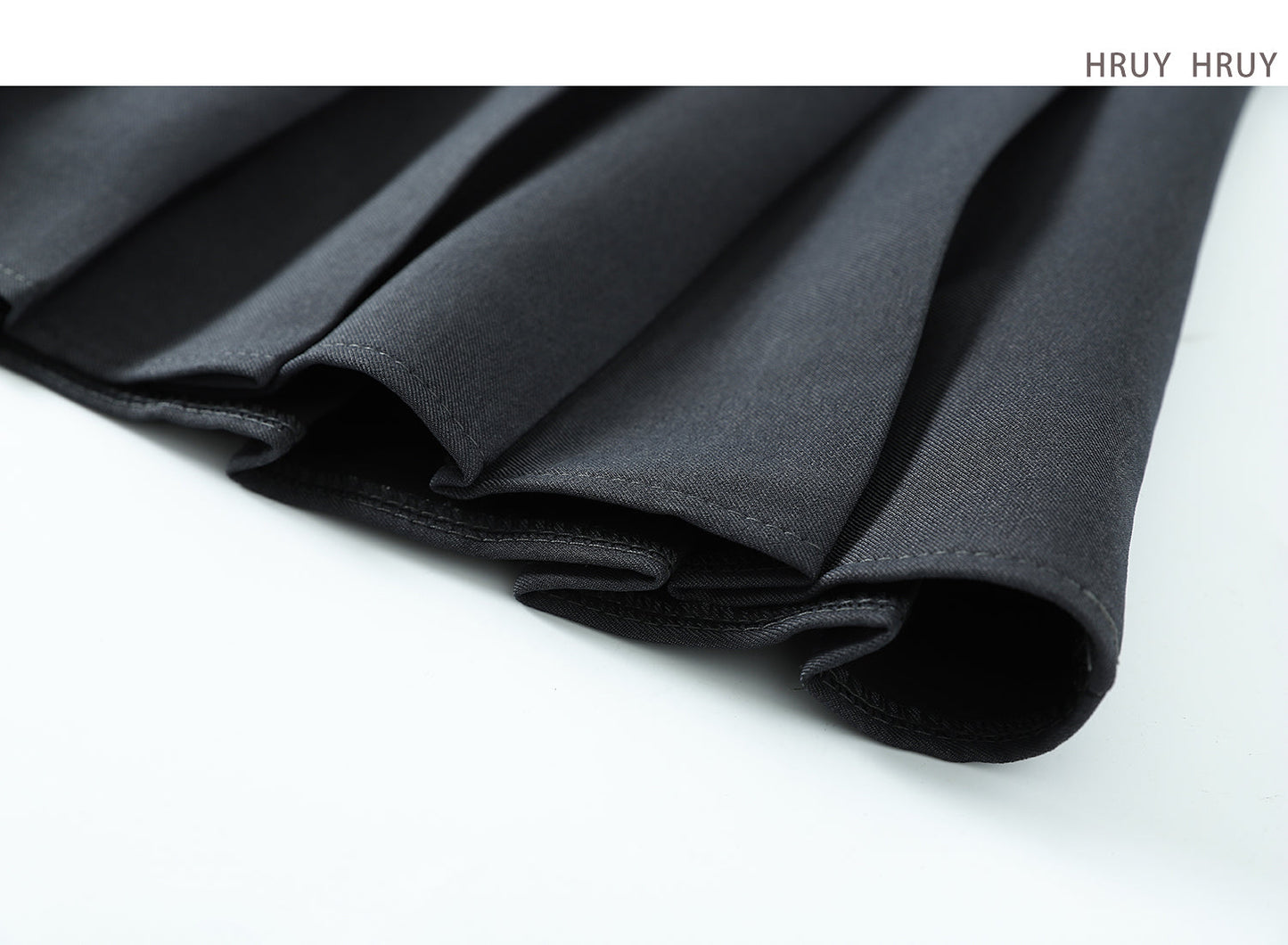 Puppy Embroidered Dress THOM TREND