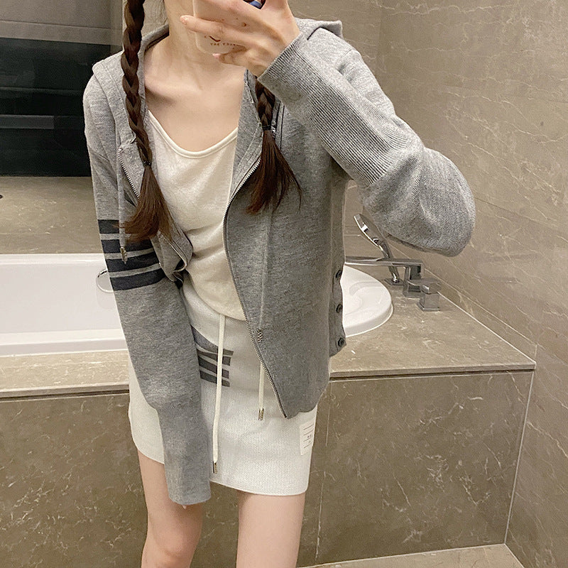 Casual sports suit