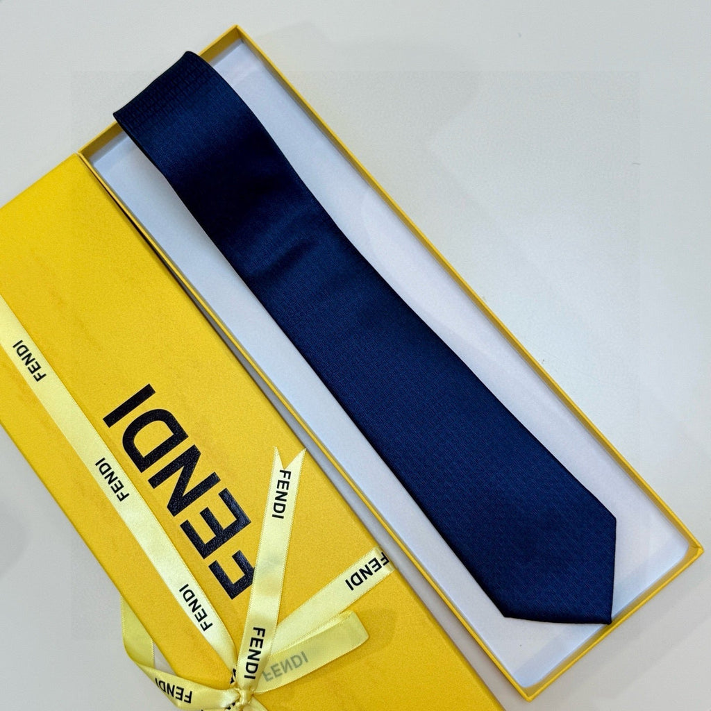 Fendi Style Men's Textured Solid Silk Tie - Detail Image 6