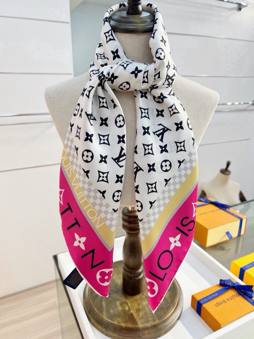 Louis Vuitton Style Monogram Silhouette Double-Sided Silk Scarf - Pink - Detail Image 7