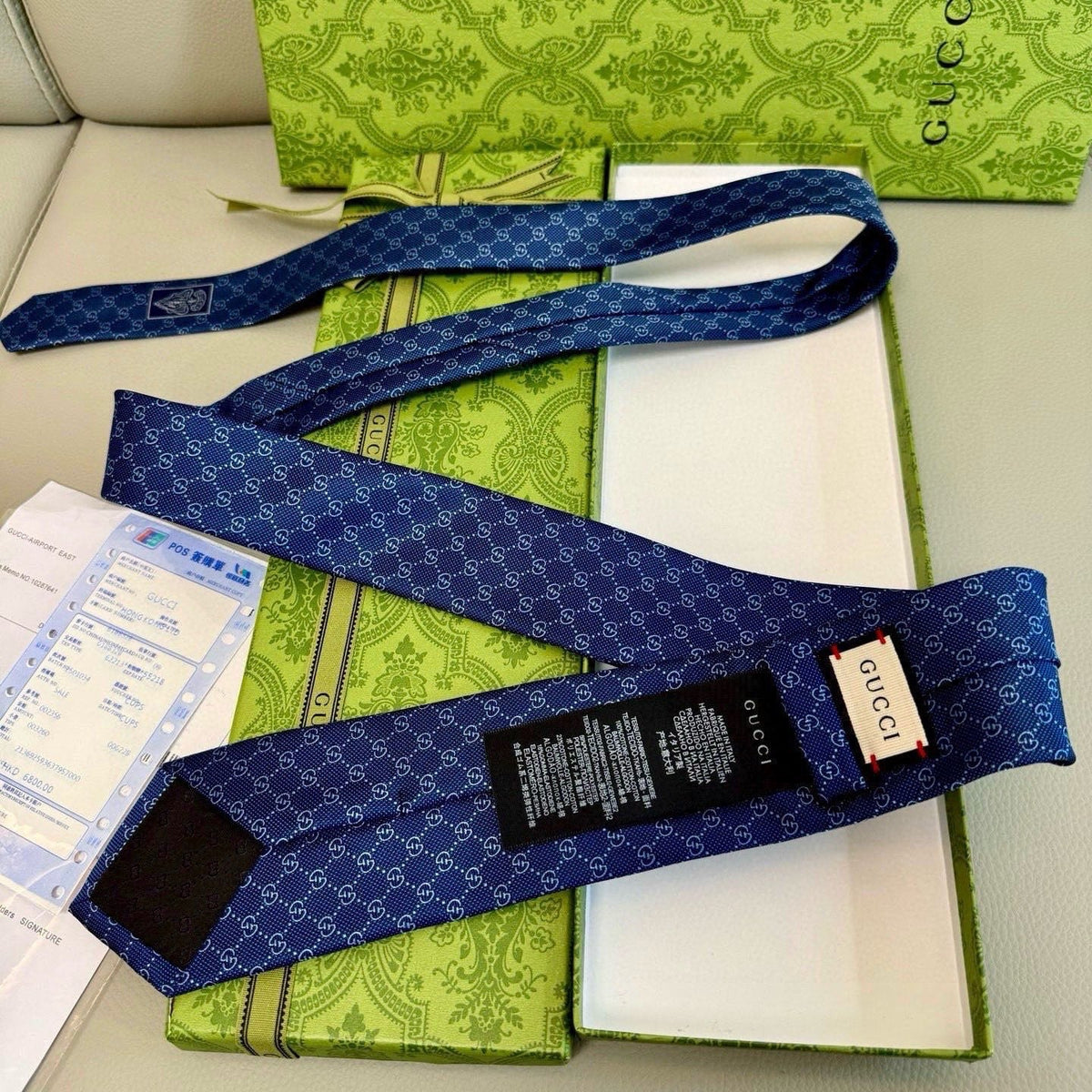 Gucci Style Men's GG Diamond Jacquard Silk Tie - Detail Image 6