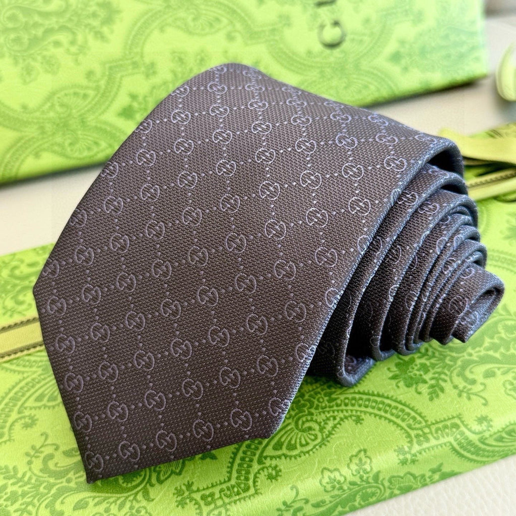 Gucci Style Men's GG Tonal Jacquard Silk Tie - Detail Image 2