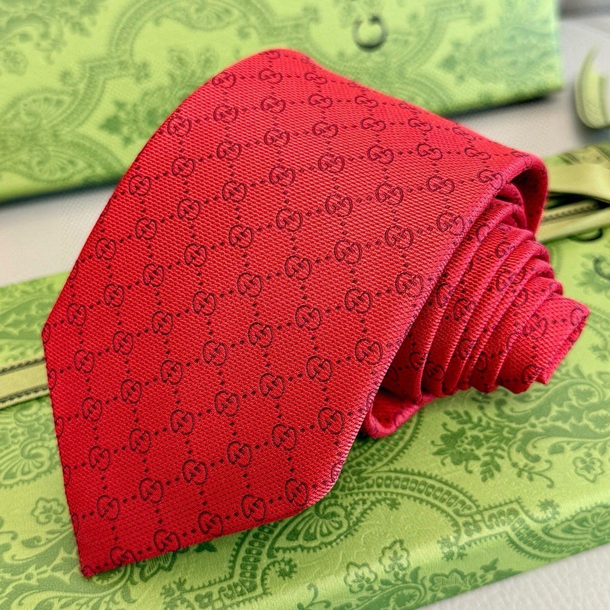 Gucci Style Men's GG Tonal Jacquard Silk Tie - Detail Image 4
