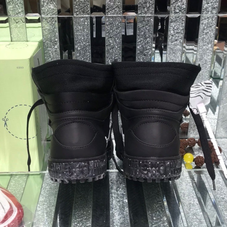 OFF-Whlte Arrow Logo Leather Sneakers #34 4-Bar