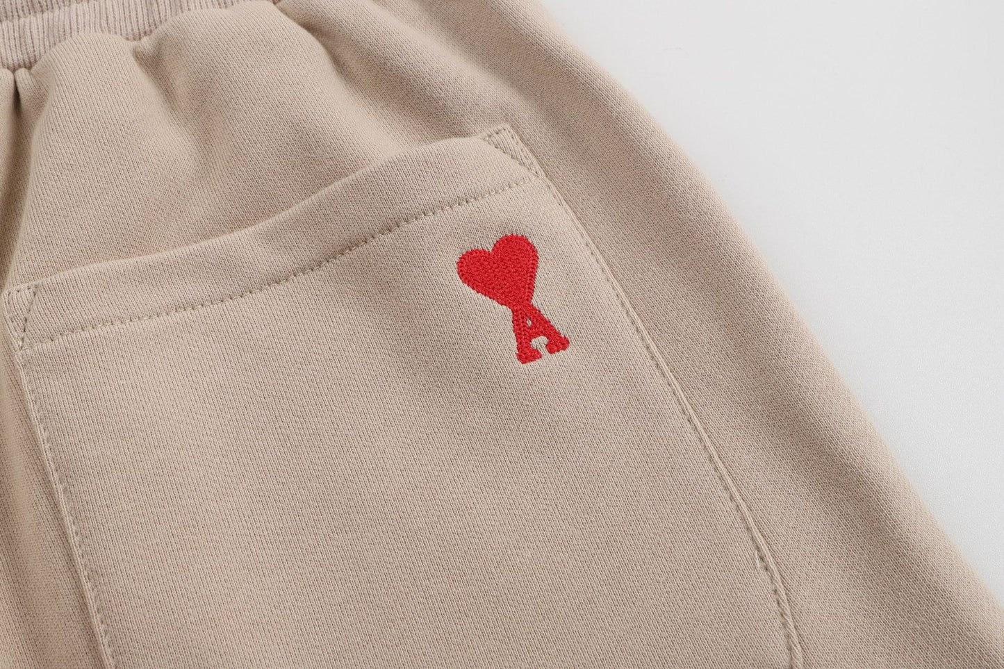 2026 AMI PARIS  Unisex  Shorts THOM TREND